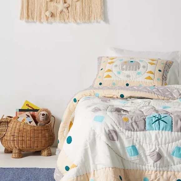 Anthropologie Elephant Applique Kids Twin Quilt - Picture 3 of 3